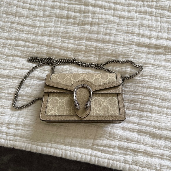 Handbags - Gucci Dionysus mini bag (like new!)